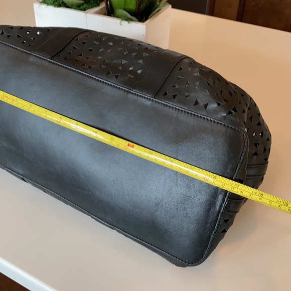 Tory Burch Monogram T Leather Laser-Cut Tote Bag - Picture 4 of 12